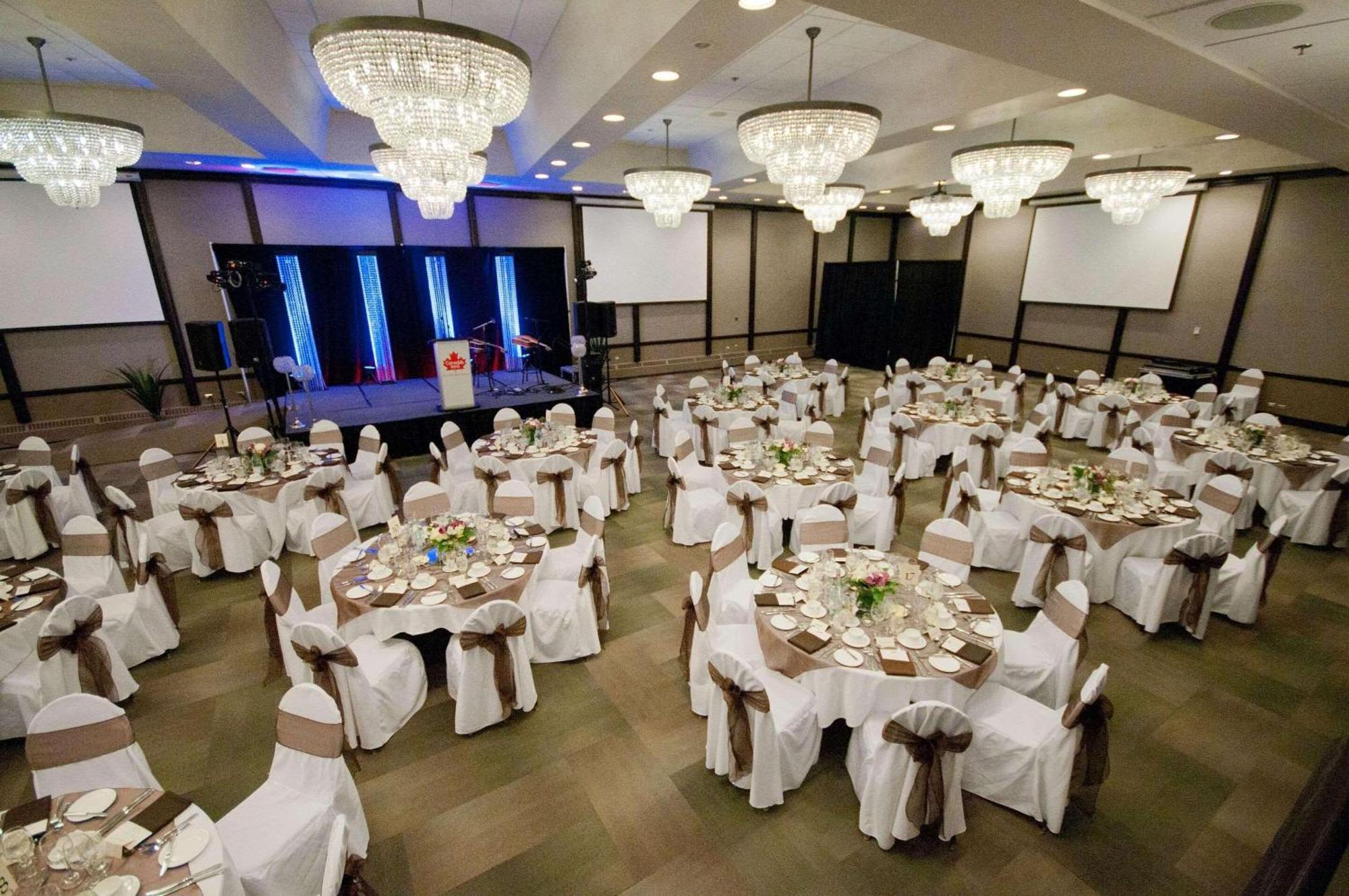 Hotel Radisson Downtown 4*