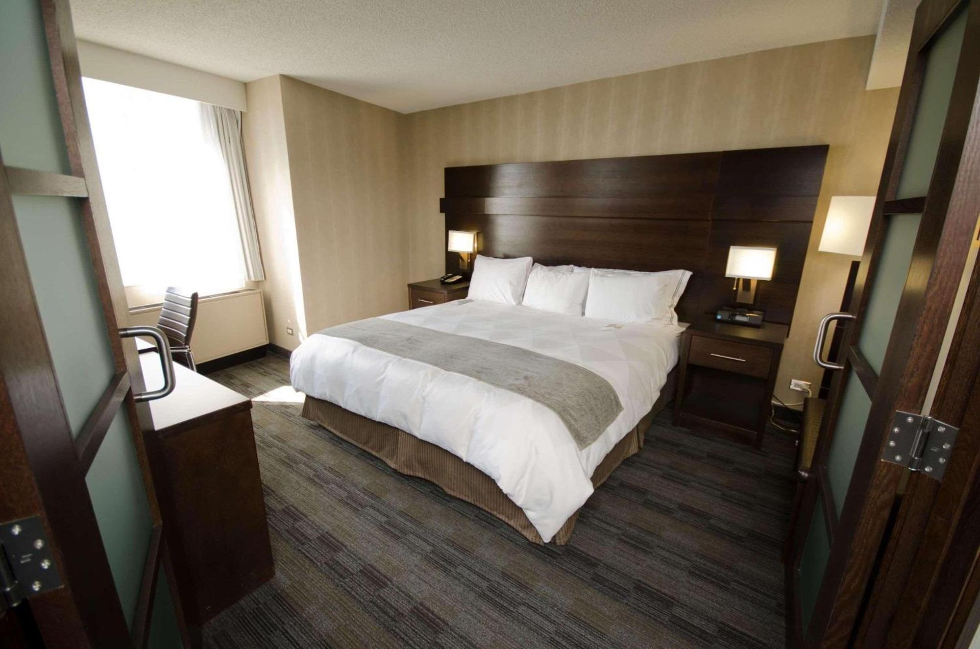 Radisson Downtown 4* Winnipeg