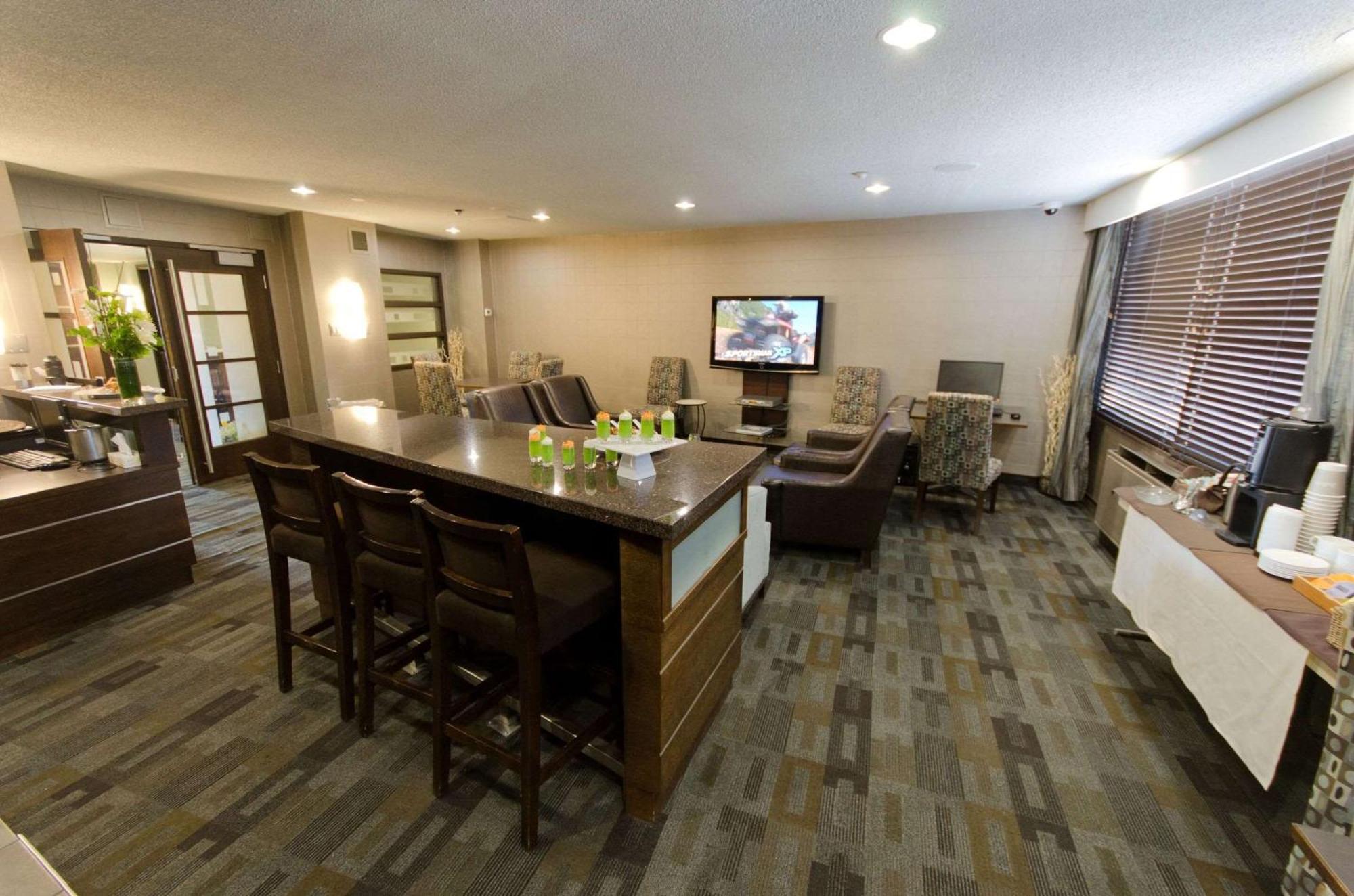 Radisson Downtown 4* Winnipeg