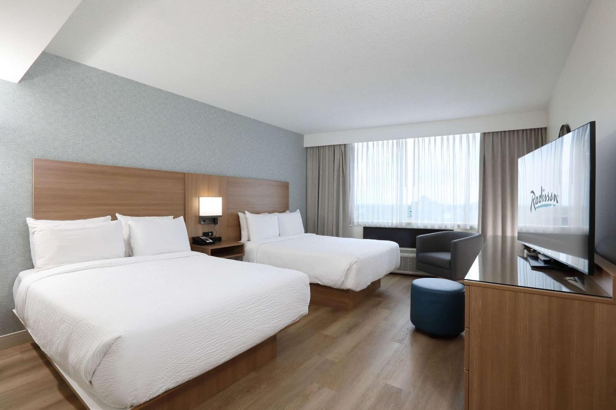 Radisson Downtown Hotel
