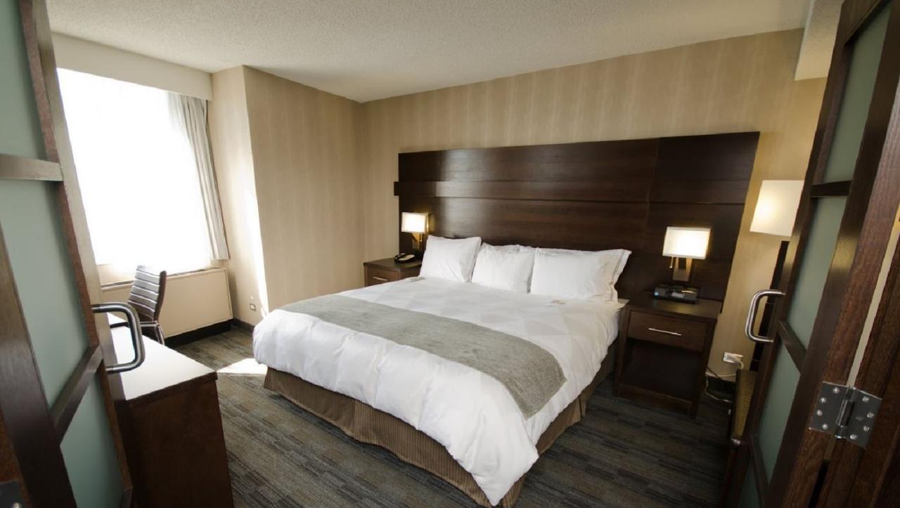 Radisson Downtown 4*